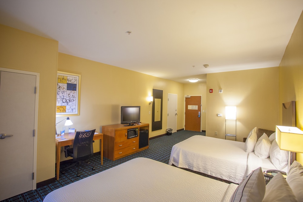 Fairfield Inn & Suites Houston Channelview