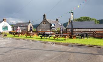 Farmyard Inn Youlgreave