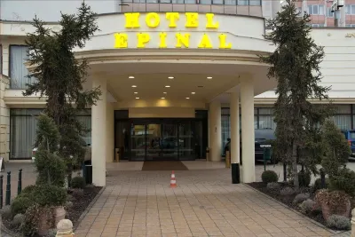 ホテル エピナル - ビトラ