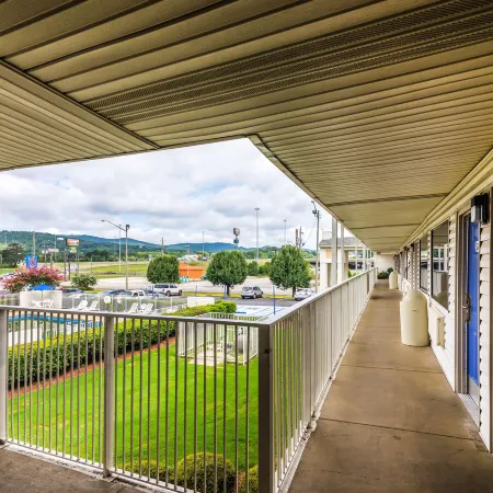 Motel 6 Anniston, Al