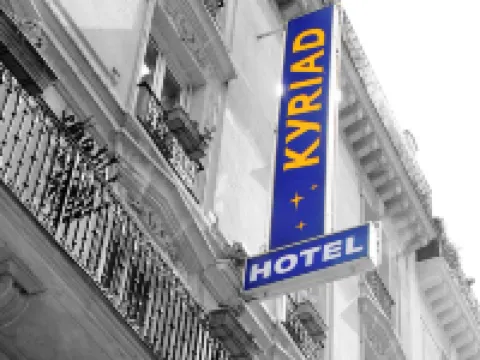Kyriad Paris 13 - Italie Gobelins Hotels near NEOMA Business School