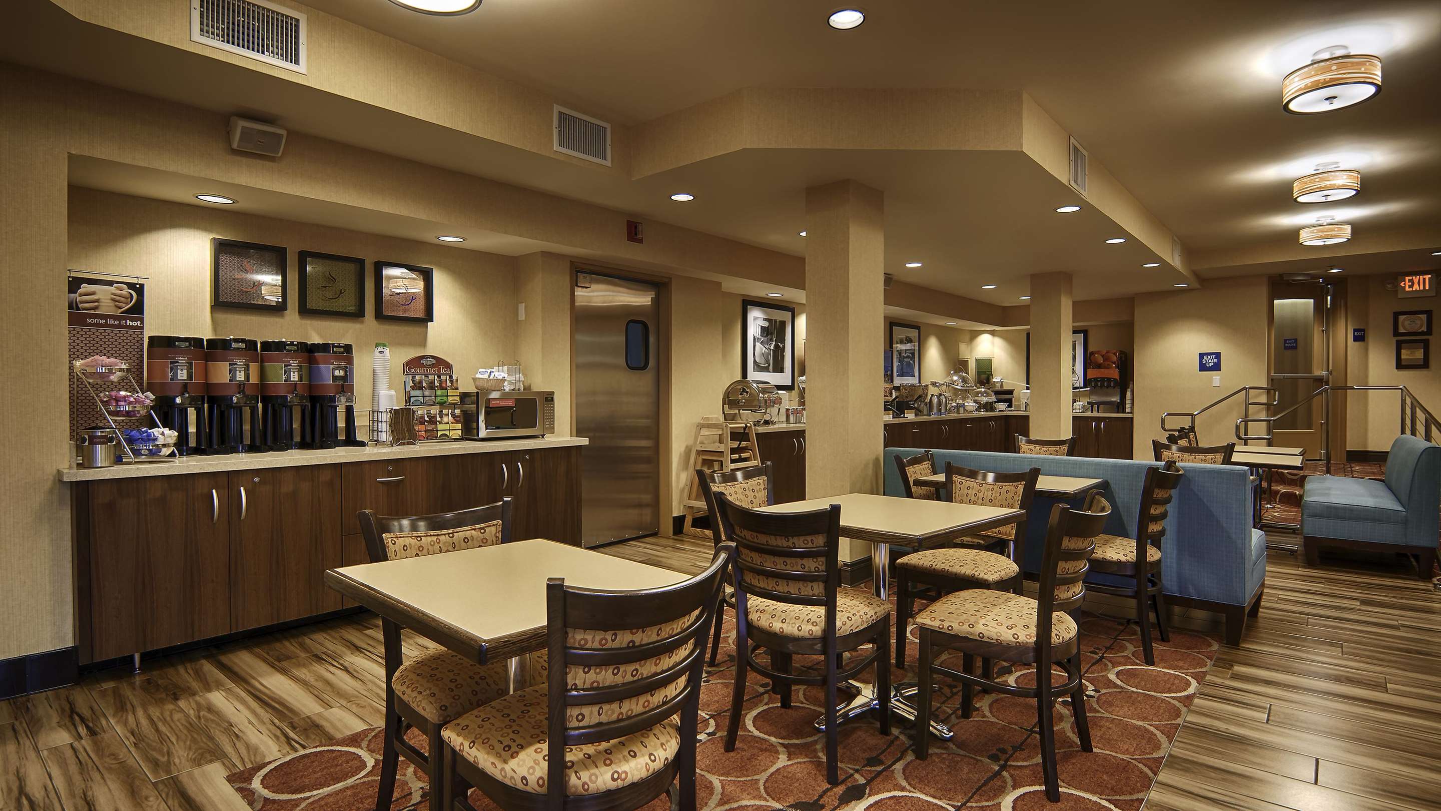 Hampton Inn & Suites Santa Ana/Orange County Airport