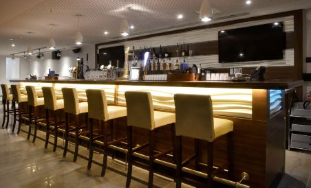 Best Western Plus City Hotel - Housity