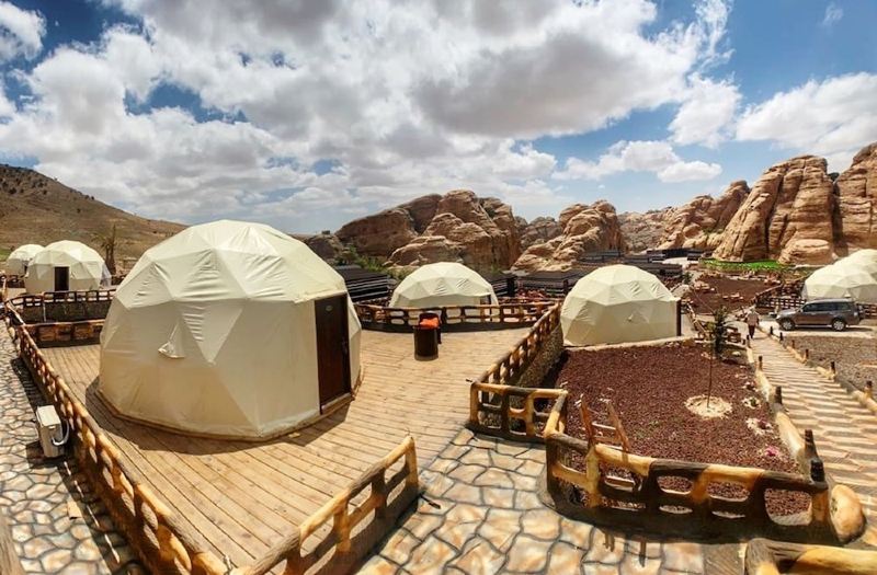 7 wonders camp petra