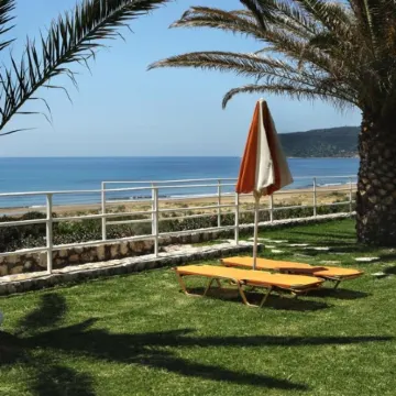 Marina Bay Aparthotel