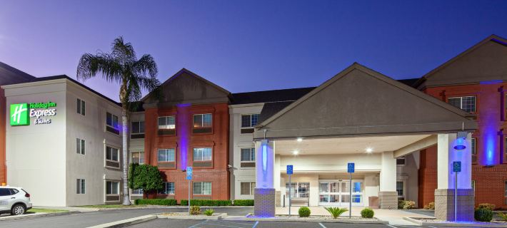 Holiday Inn Express & Suites TULARE by IHG Hotels in Tulare County