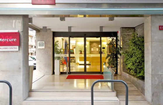 巴勒莫中心美居酒店