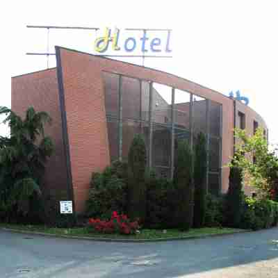 氫皮亞琴察菲拉飯店 Hotel Exterior