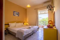 Tellis Holiday Rooms - Pet friendly
