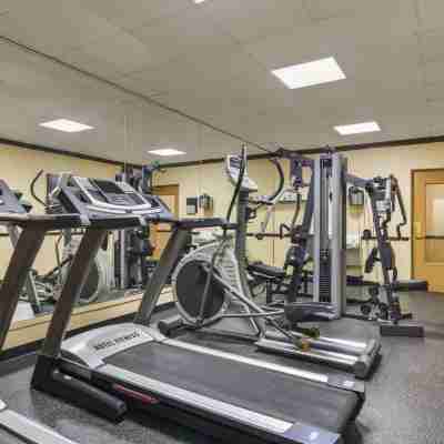 컨트리 인 & 스위트 바이 래디슨 갤버스턴 비치 TX Fitness & Recreational Facilities