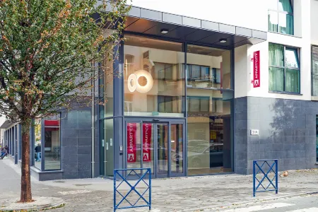 Appart'City Confort Bruxelles Centre Gare du Midi Отели рядом с достопримечательностью «Парк режьёналь де ла Пед»