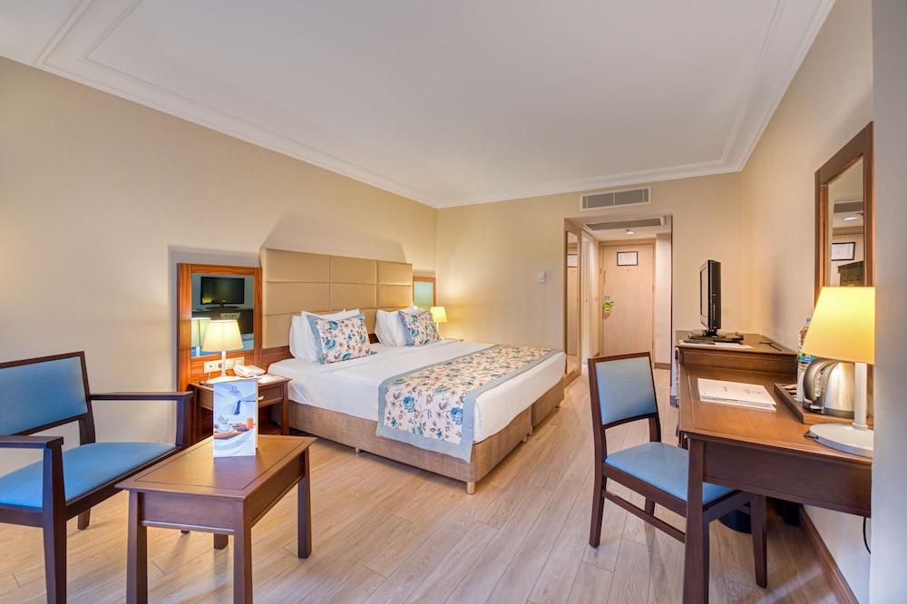 Seven Seas Hotel Life - Her Şey Dâhil (Seven Seas Hotel Life - All Inclusive)