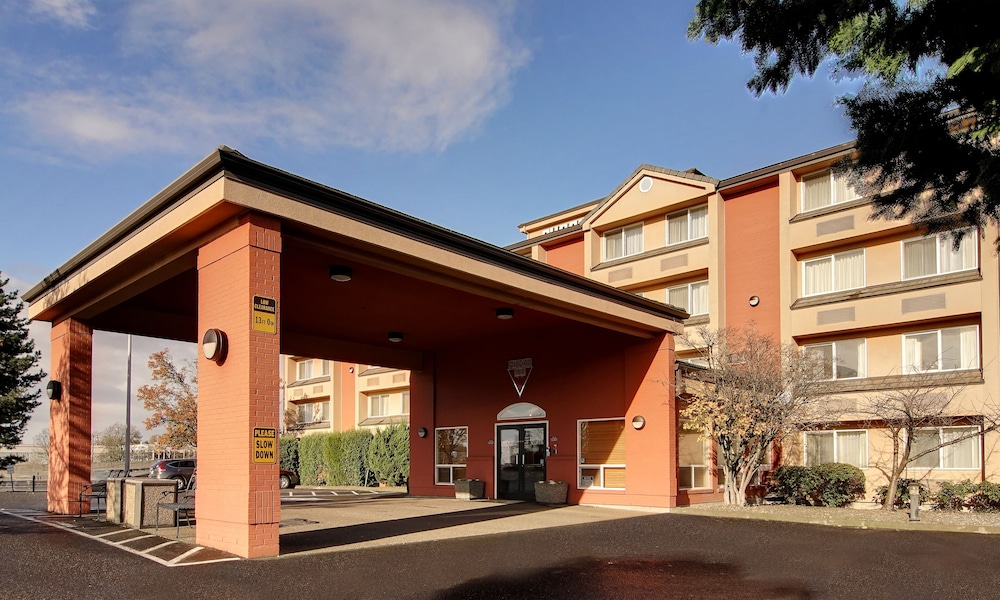 Phoenix Inn Suites - Lake Oswego