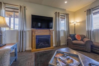 Holiday Home Yard is Kids Paradise! Beach Access! Tons of Space! Photo