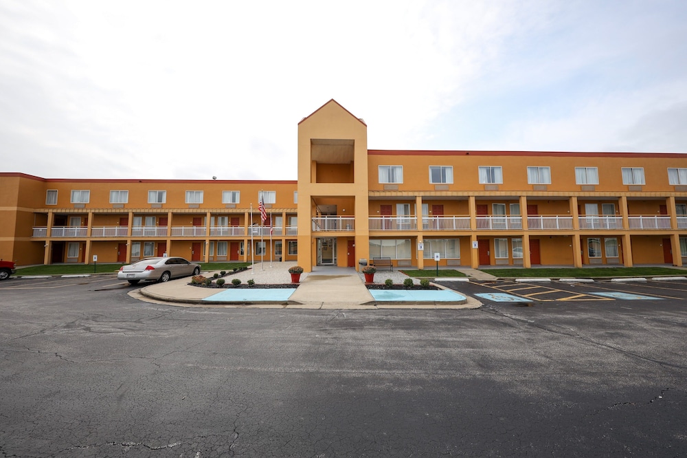 Copley Inn & Suites, Copley - Akron