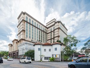The Waterfront Hotel Kuching