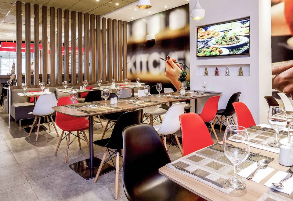 이비스 리마 레둑토 미라플로레스 외관