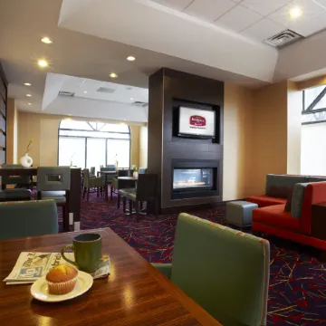 Residence Inn London Downtown Отели рядом с достопримечательностью «Стадион «Ти-Ди Стэдиум»»