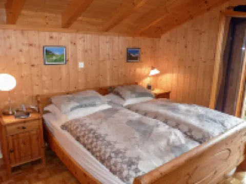 Ecureuil Noir Hotels in Chamoson