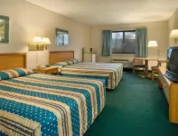 Super 8 by Wyndham Carrollton Hotels in Carrollton