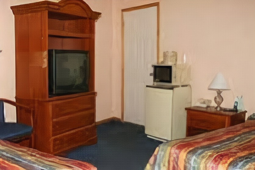 Mackinaw Budget Inn