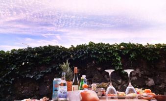 Jeju Dokchae Pension Doldam House (Batdam Branch)