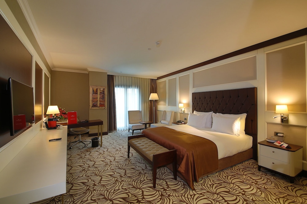 Ramada Hotel & Suites by Wyndham Istanbul Merter