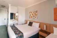 Markets Hotel Hotels in Homebush West