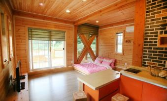 Hongcheon Mokjiga Pension