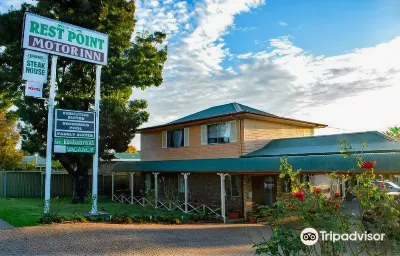 Rest Point Motor Inn Hotels near Beardy Waters