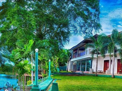 Lake Wind Hotel