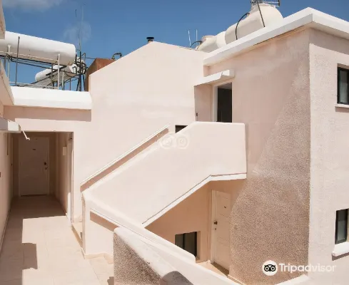 Hilltop Gardens Hotel Apartments Hotel a Chloraka