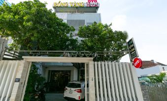 OYO 1054 Rong Vang Hotel