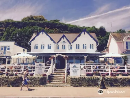 Waterfront Inn Отели рядом с достопримечательностью «Шанклин в Ventnor Coastal Walk»