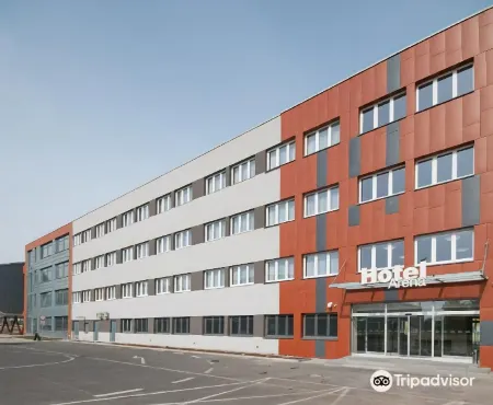 Hotel Arena Отели рядом с достопримечательностью «Feel Real Chomutov»