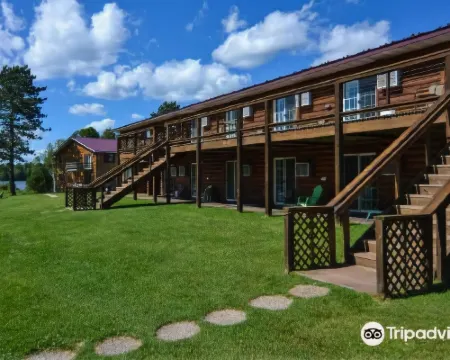 Eagle River Inn and Resort Hotels in Lincoln