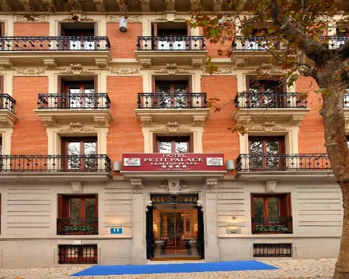 Petit Palace Lealtad Plaza Hotels near Retiro Metro Station