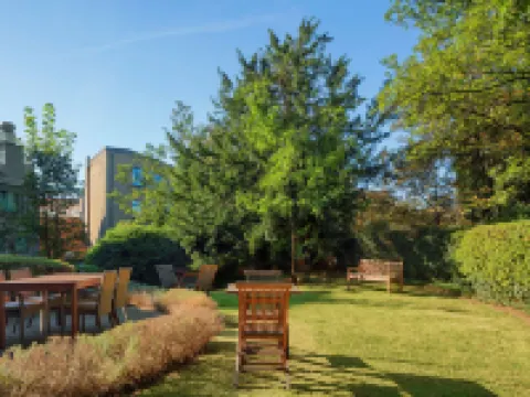 โรงแรม B&B Brussels Centre Louise โรงแรมในบรัสเซลส์