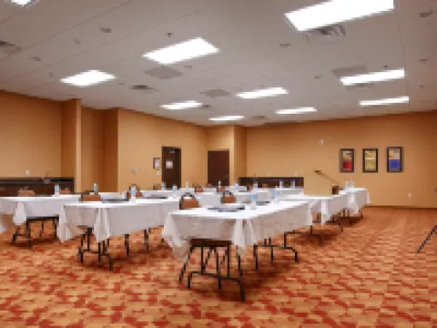 Crandon Inn & Suites Hotels in Crandon