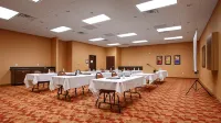 Crandon Inn & Suites