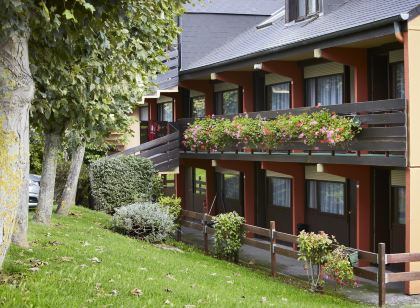 10 Best Hotels near La Pommeraie - Tennis， Padel， Badminton, Herouville- Saint-Clair 2022 | Trip.com