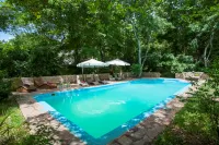 Selous Kinga Lodge - Pools