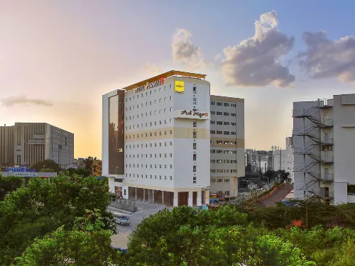 Holiday Inn Express HYDERABAD HITEC CITY by IHG - parcheggio