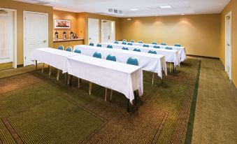 La Quinta Inn & Suites by Wyndham Shreveport Airport