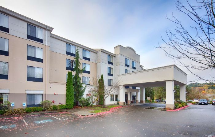 Holiday Inn & Suites BOTHELL by IHG