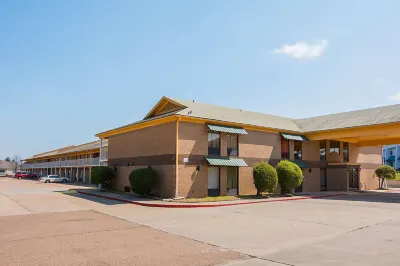 OYO Hotel Texarkana Trinity AR Hwy I-30 Hotels in Texarkana
