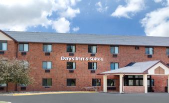Days Inn & Suites by Wyndham des Moines Airport