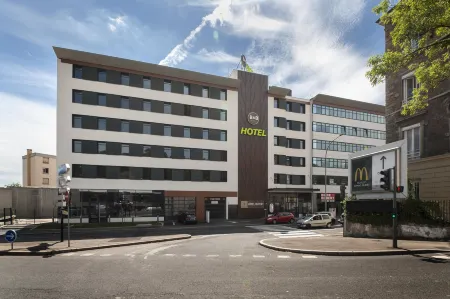 B&B Hotel Lyon Ouest Tassin Отели в г. Тассен-ла-Деми-Люн