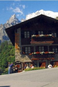 Unødvendig Afvise initial The 10 best hotels close to Skyway Monte Bianco Funivia, Entreves for 2022  | Trip.com