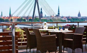 Riga Islande Hotel with Free Parking